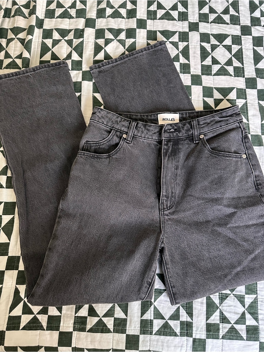 ROLLA'S Charcoal High-Rise Straight Jeans